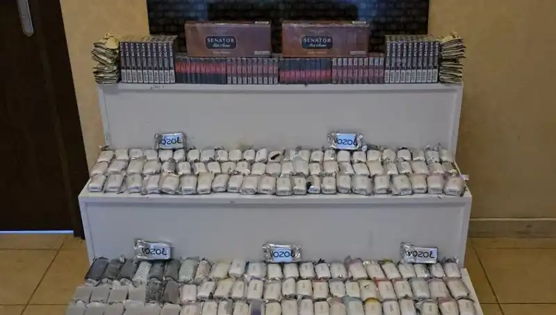 Gümrük Kaçağı Sigara Operasyonu: Yüzlerce Bin Adet Ele Geçirildi