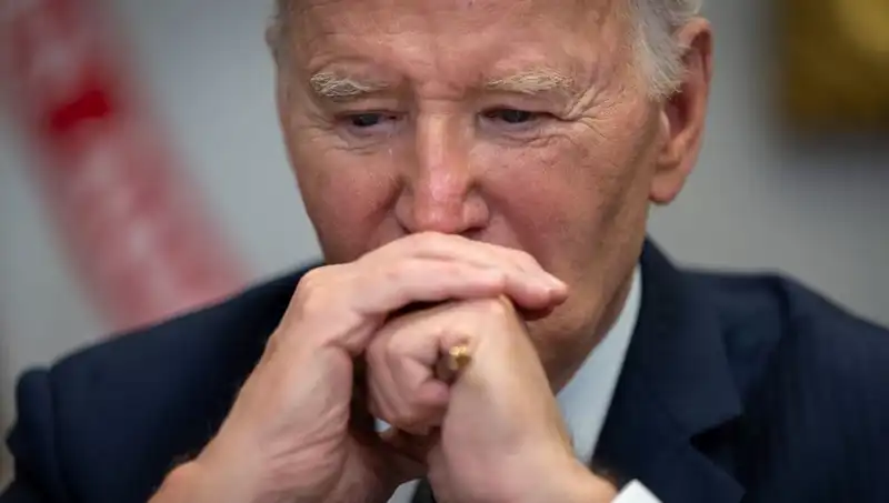 Biden'ın Yaş Gizleme Stratejisi: Sağlık Durumu ve Siyasi Etkileri
