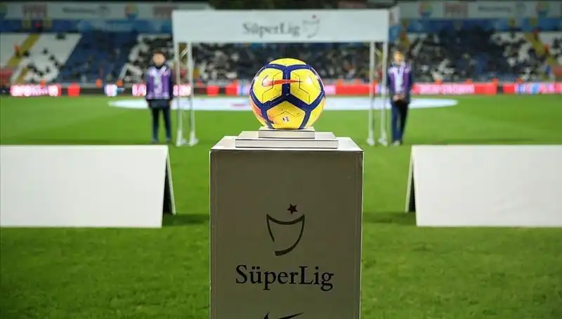 Süper Lig'de Pazar Ateşi: Haftanın En İddialı Karşılaşmaları