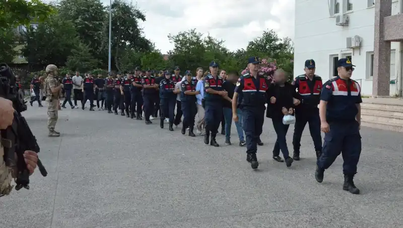 Hacizli Araçları Yeniden Tasarlayıp Satıyorlar: Dolandırıcılık Ağı Ortaya Çıktı