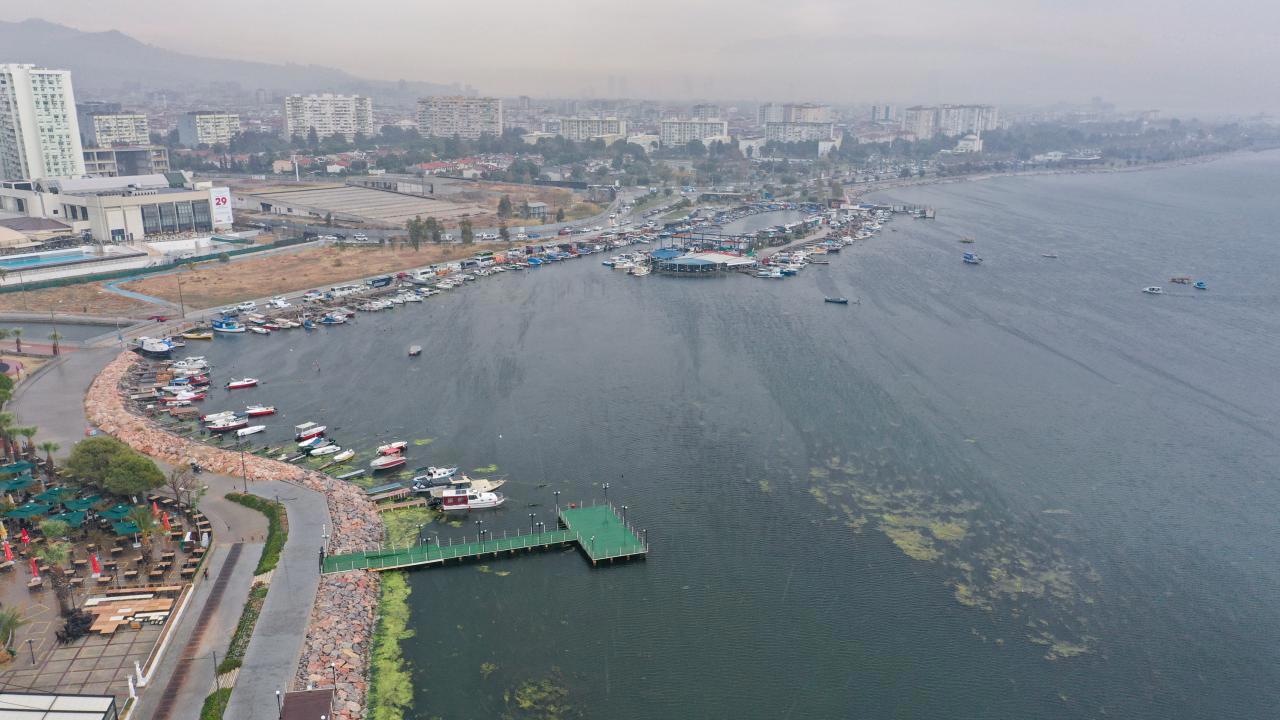 İzmir Körfezi'ndeki Kirlilik İçin Soruşturma Başlatıldı!