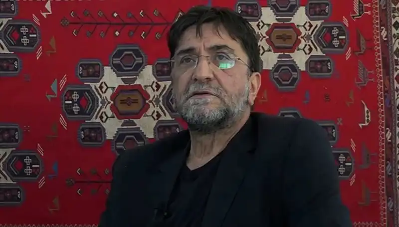 Nihat Genç Hayatını Kaybetti: Usta Gazetecinin Ardından Duygusal Veda
