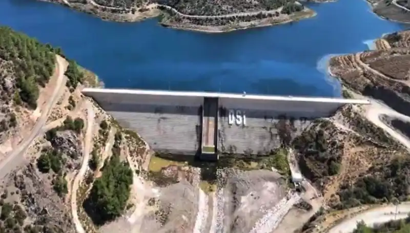Çeşme’de Su Kesintisi Sona Eriyor: Mutlu Dönüşüm Yakın