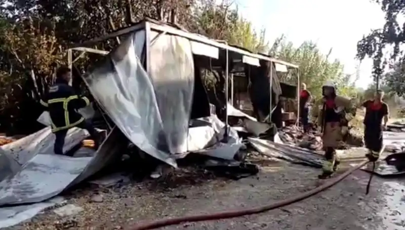 Hatay'da Konteyner Yangını: Şehrin Kalbinde Korkutan Yangın