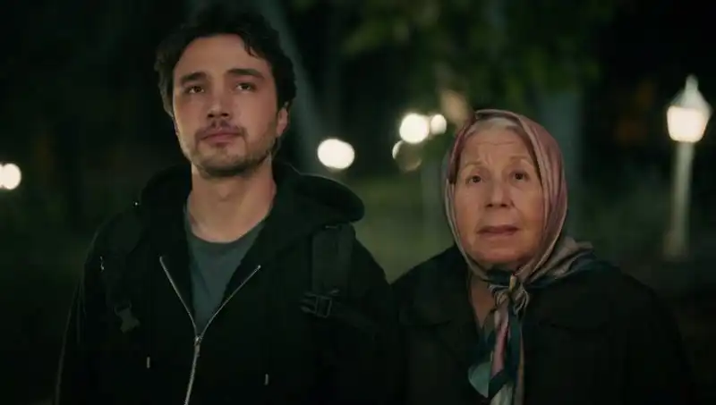 Aile Saadeti Dizisi 1. Bölümü ile Ekranlarda: İzleyiciler Ne Zaman Buluşacak?