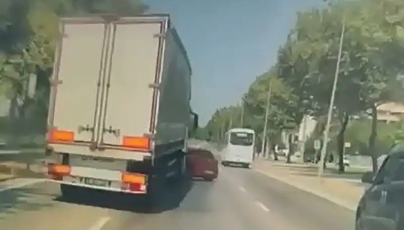 Bursa'da Yaşanan Kör Nokta Kazası: Detaylar ve Önlemler