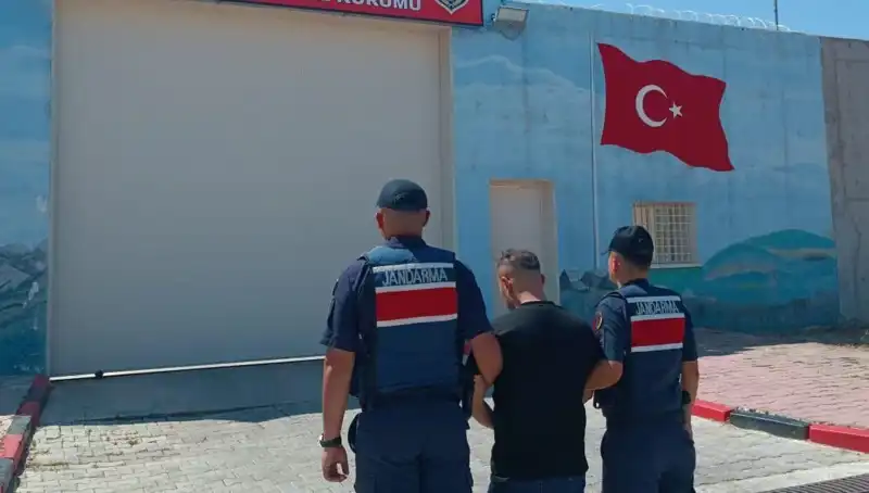 Afyon'da Farklı Suçlardan Aranan 9 Kişi Yakalandı: Yakalama Operasyonunun Detayları