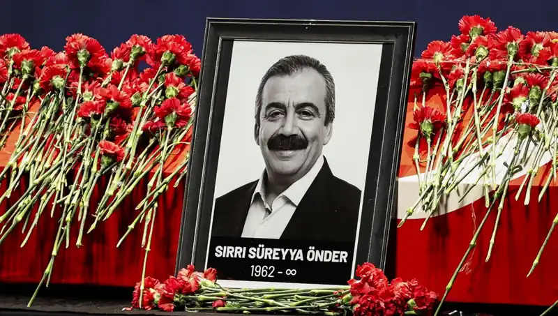 Meclis'te Sırrı Süreyya Önder Anması: Hatıralar ve Etkileri