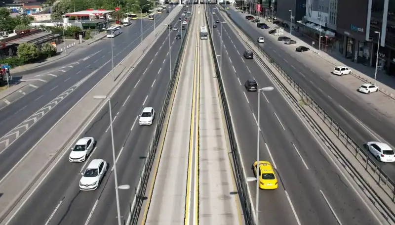 İstanbul'da Bayramda Boş Kalan Yollar Neden Dikkat Çekti?
