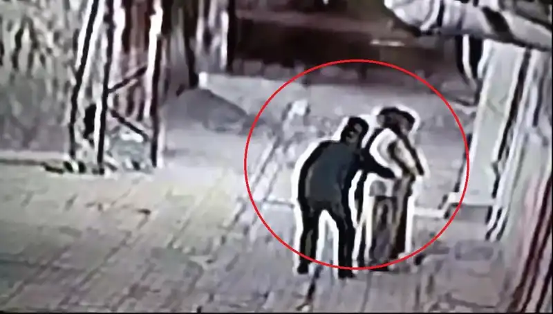 Kapkaççılara Sır Dışı Operasyon: Polisler Pazarcı ve Simitçi Kılığına Girdi