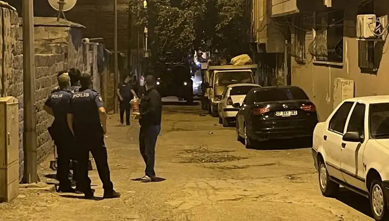 Polise Ateş Açan Şahıs, Bacaklarından Vurularak Yakaladı: Detaylar Ortaya Çıktı