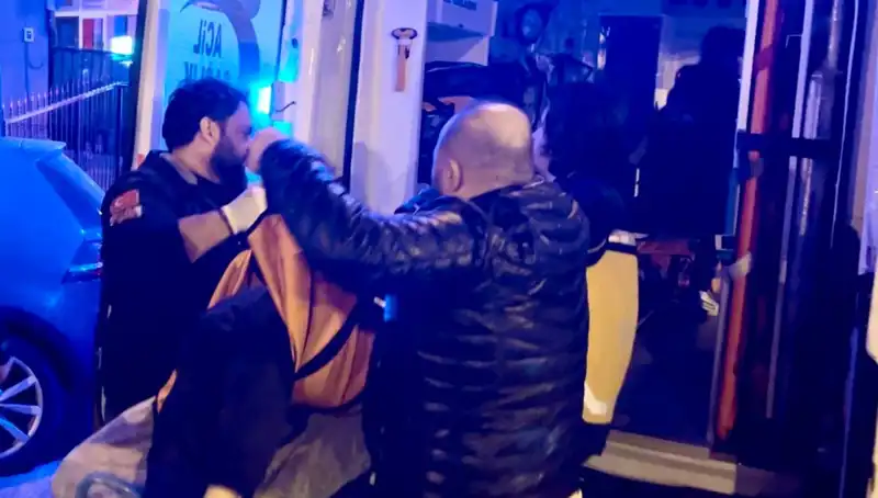 Oğul-Baba Tartışması Kanlı Bitti: Genç, Babasını Silahla Vurdu