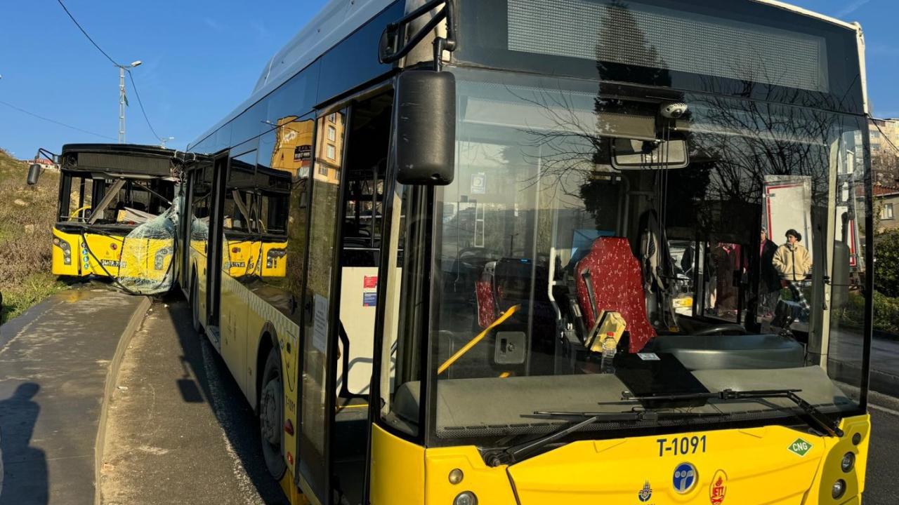 ** İstanbul'da İETT Otobüsleri Kaza Yaptı

**