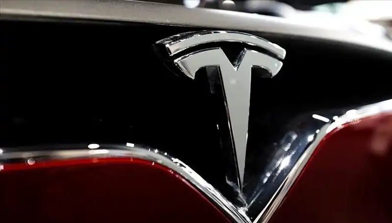 Tesla'da Ucuz Model Krizi ve FSD Beklentileri: Neler Oluyor?