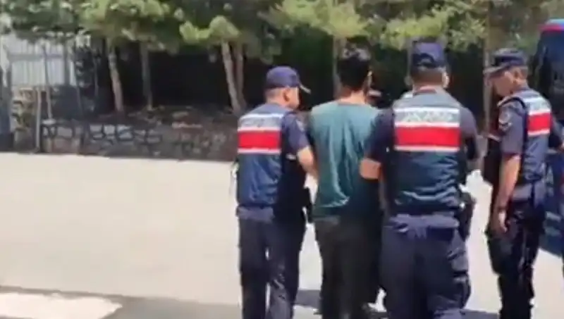 Türkiye'de DAEŞ'e Yönelik Dev Operasyon: 26 Kişi Gözaltında