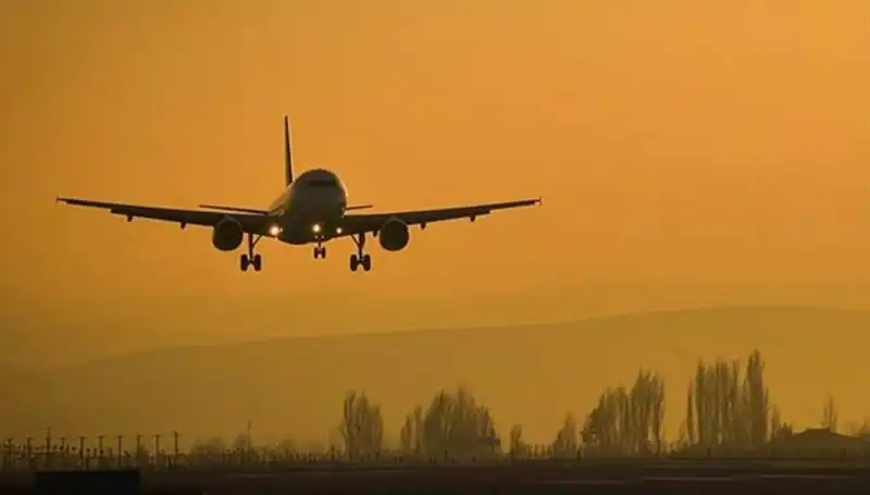 Uçuş İptalleri: 4 Ülkeye Seyahat Riskleri Artıyor!