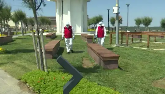 Halka Açık Alanlarda Kenelere Karşı İlaçlama Uygulamaları Artıyor