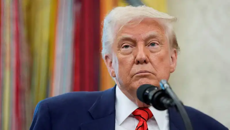 Trump, G7 Zirvesinden Erken Ayrıldı: Acil Beyaz Saray Toplantısı Neden Gerekti?